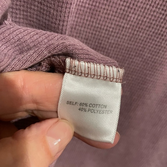 Mauve Jane and Delancey waffle knit shirt with kangaroo pouch pocket. Si… - Picture 4 of 6